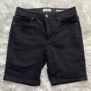 size 14/large black jean shorts